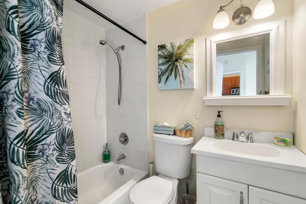 Two Bedroom Two Bath Apartment 2 Block To Beach Miami Beach Exteriér fotografie