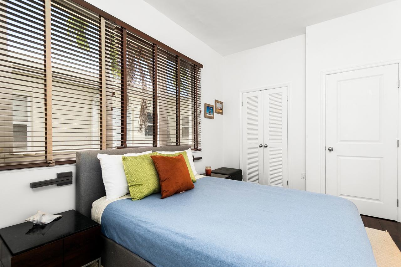 Two Bedroom Two Bath Apartment 2 Block To Beach Miami Beach Exteriér fotografie