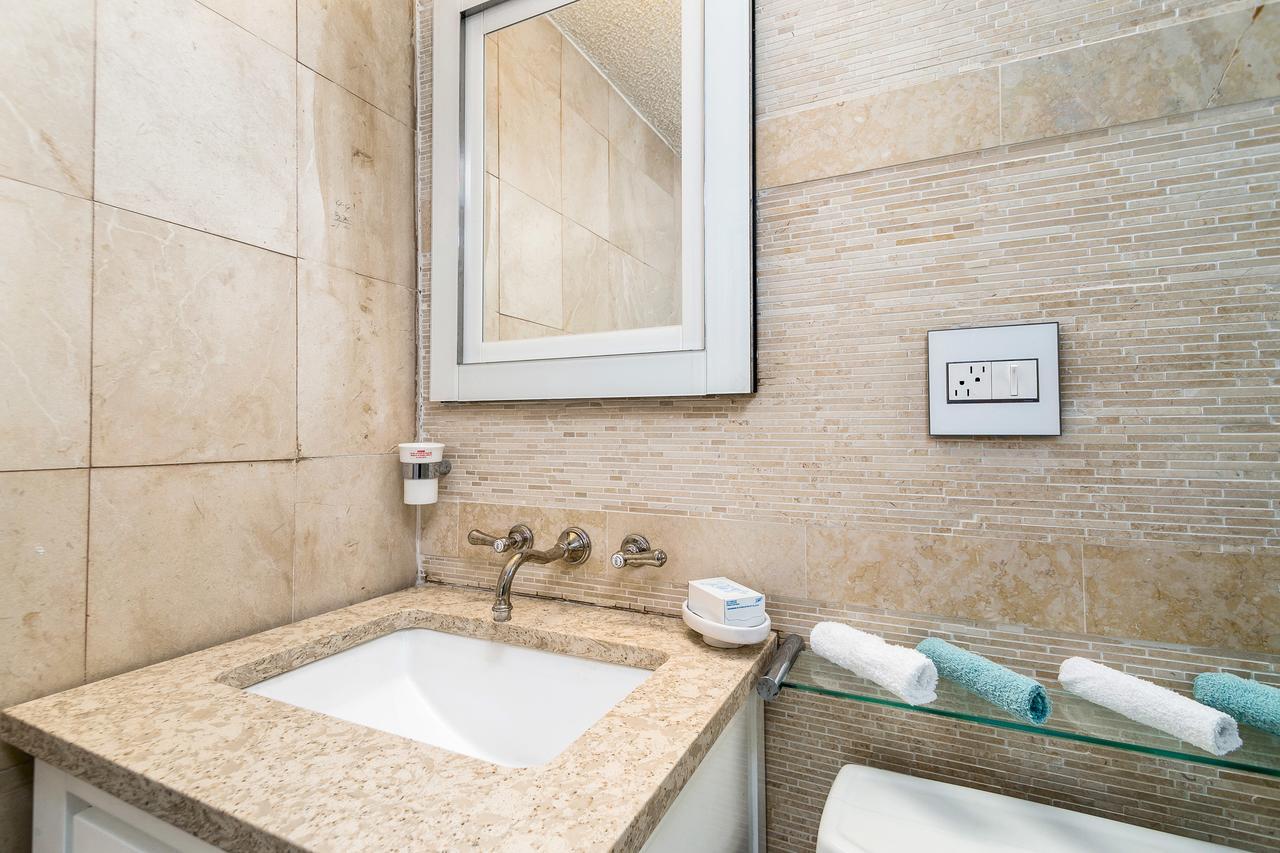 Two Bedroom Two Bath Apartment 2 Block To Beach Miami Beach Exteriér fotografie