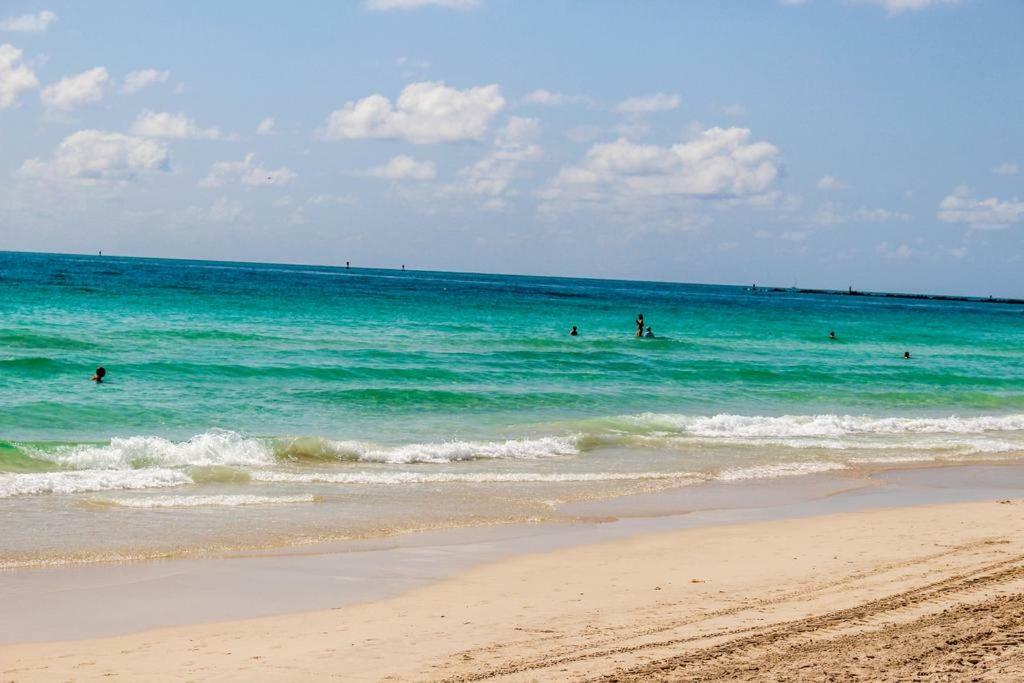 Two Bedroom Two Bath Apartment 2 Block To Beach Miami Beach Exteriér fotografie